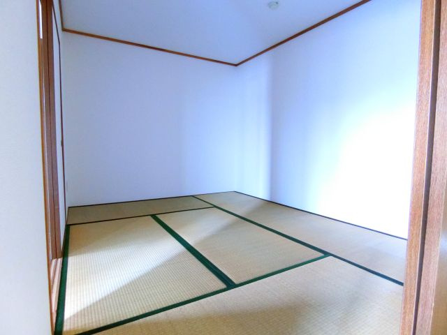 ファミーユ千代田の和室