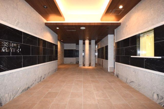 【エントランス】