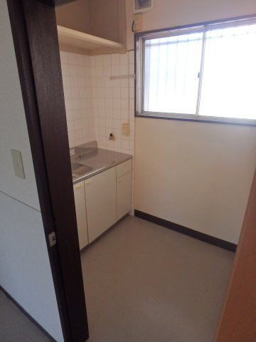 西中新田　渡辺ビルのキッチン