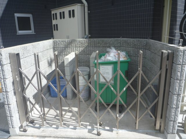 エスリード阿波座シティーウエストⅡ　BRAVI不動産のその他共用部分|【エスリード阿波座シティーウエストⅡ】ゴミ置き場