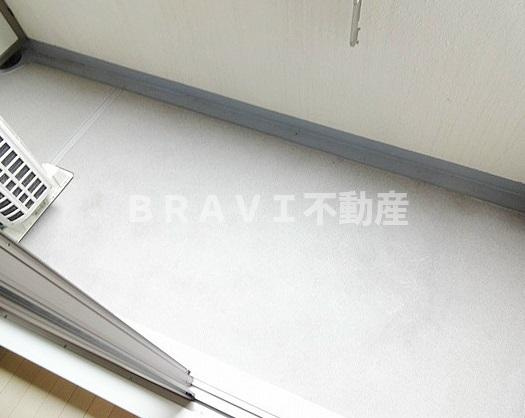 クリスタルグランツ心斎橋EAST（クリスタルグランツシンサイバシイースト）　BRAVI不動産のバルコニー|【クリスタルグランツ心斎橋EAST】バルコニーがあります