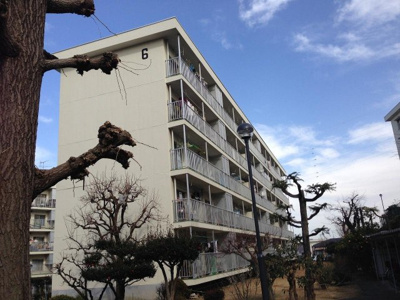 【外観】 | 白幡台住宅６号棟 | 南東角部屋につき陽当たり・通風・眺望良好です♪