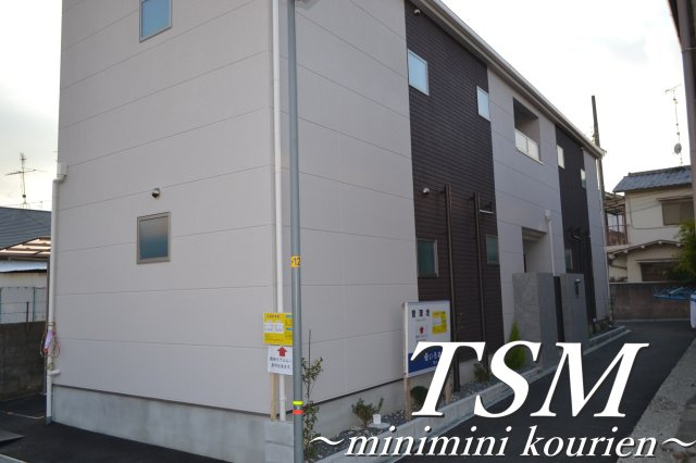 ラ・ピエース本町の外観