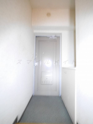 【玄関】 | フラット鈴木（フラットスズキ） | ゆったりとした玄関です