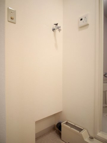 ネオハイツ西長堀の洗面所