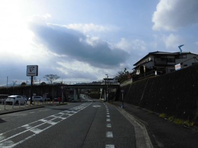 【前面道路含む現地写真】 | 大津市朝日1丁目9-3 売土地 | 南側道路、幅員約15ｍ