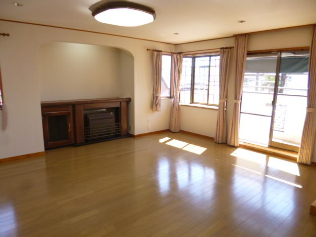 ヴィラ・ベリテＳＰの居間・リビング