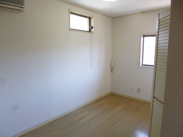 ヴィラ・ベリテＳＰの洋室