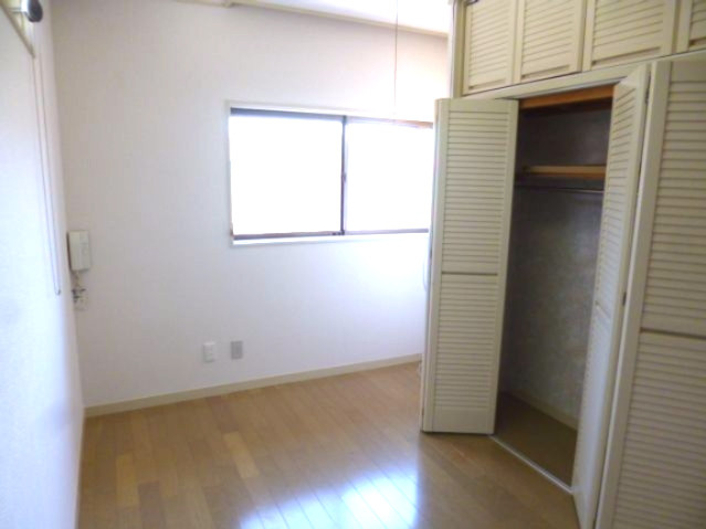 ヴィラ・ベリテＳＰの洋室