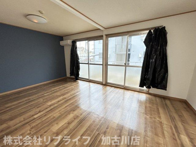 【居間・リビング】 | パークハイツ | LDK13.5帖♪