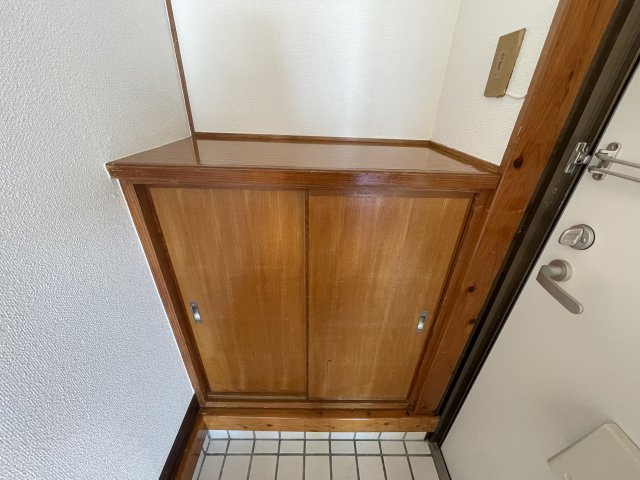 マンションくら元の玄関