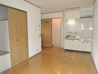 【居間・リビング】 | チェリーハイツ東１