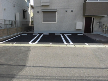フルールおおたかの森の駐車場