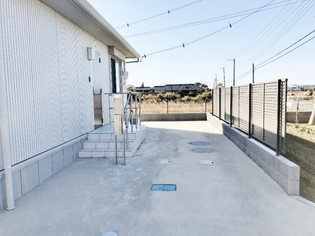 グランドハイ岬　ＤＥの駐車場
