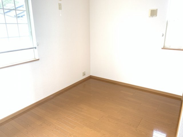 PlumeriaB棟の洋室