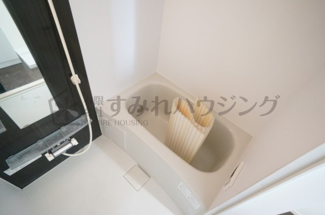 Q176  キュー176の浴室