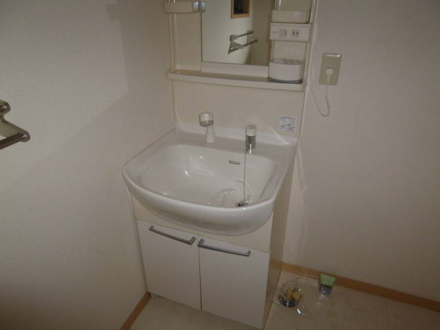 サンハイツＤの独立洗面台|洗髪洗面台