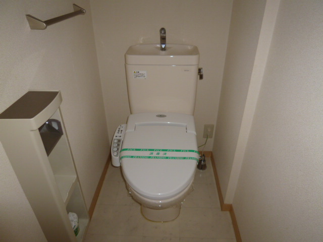 サンハイツＤのトイレ|シャワー付きトイレ