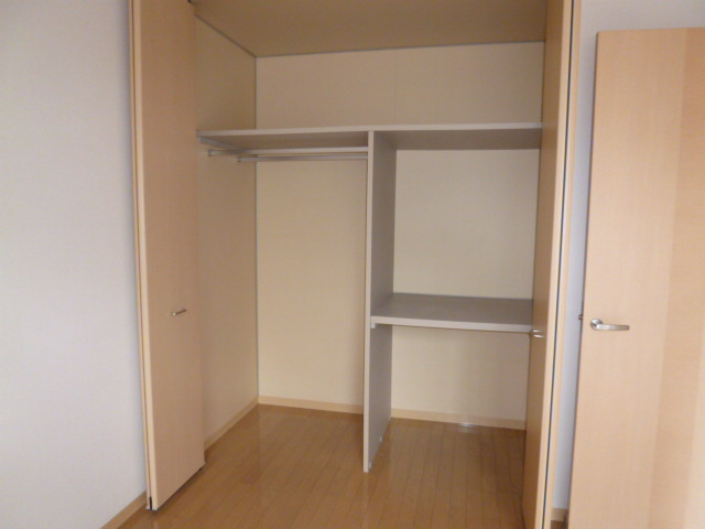 サンハイツＤの収納