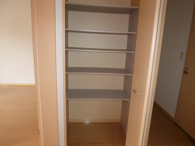 サンハイツＤの収納