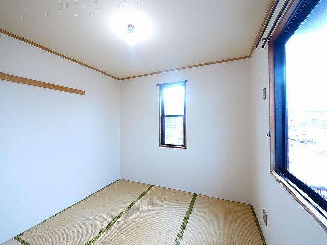 シャルム21の内装|和室ならではの温かな和の空間で寛ぎの時間を過ごせます