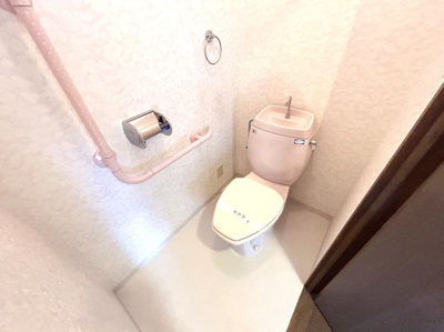 【トイレ】 | さくら館 | ゆったりとした空間のトイレです
