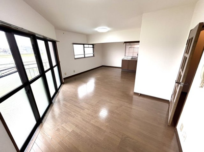 【洋室】 | さくら館 | 個人の部屋や寝室として使える洋室です