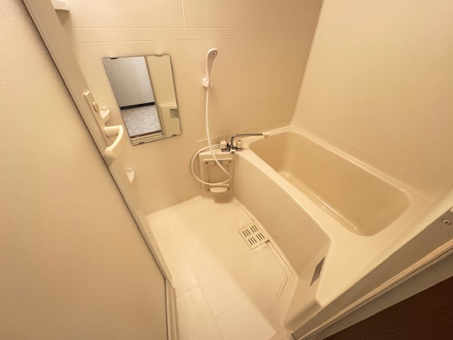 フジパレストゥインクルの浴室