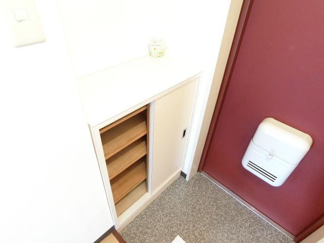 プチメゾン滝谷の収納