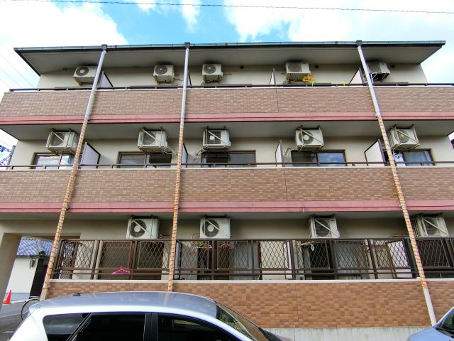 プチメゾン滝谷の外観