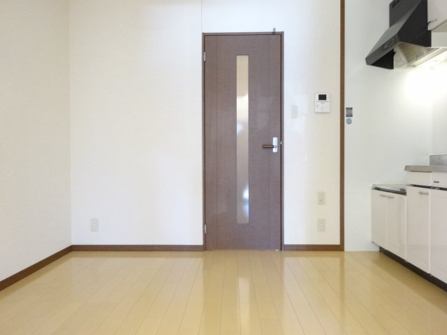 ラパス高倉台II番館の居間・リビング
