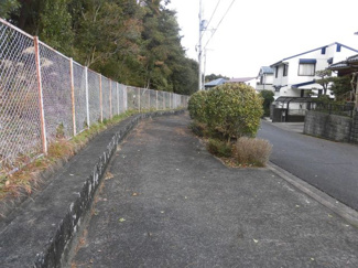 【前面道路含む現地写真】 | 前面道路歩道部分