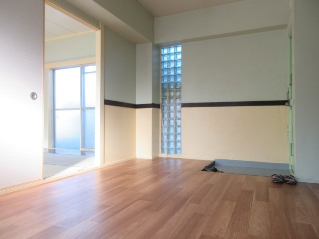 日下マンションの居間・リビング