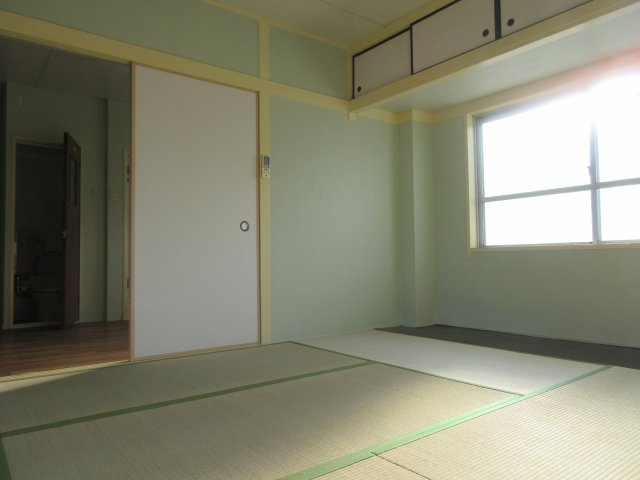 日下マンションの和室