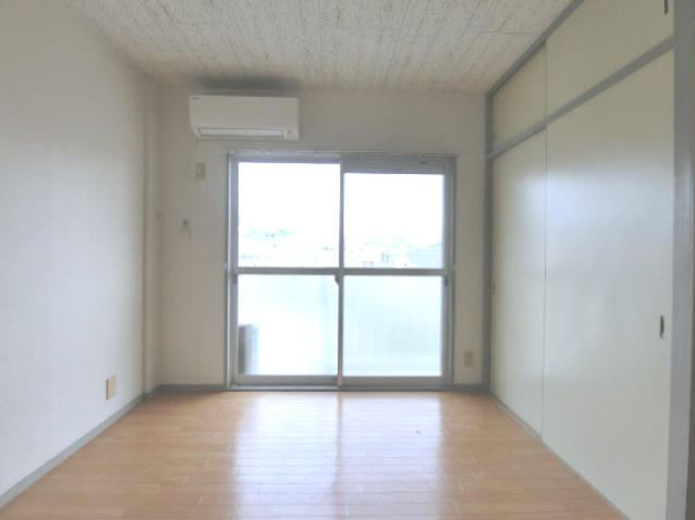 楠古谷マンションの寝室