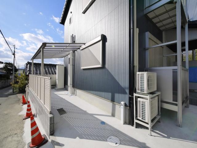 アイリスライフ山陵のその他共用部分|屋根付き駐輪場完備です