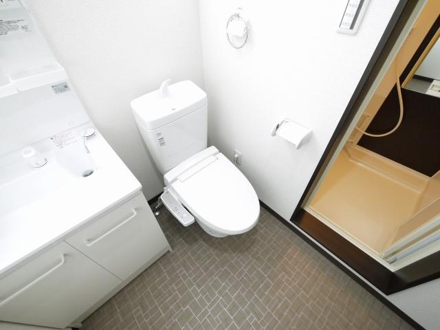 アイリスライフ山陵のトイレ|ゆったりとした空間のトイレです