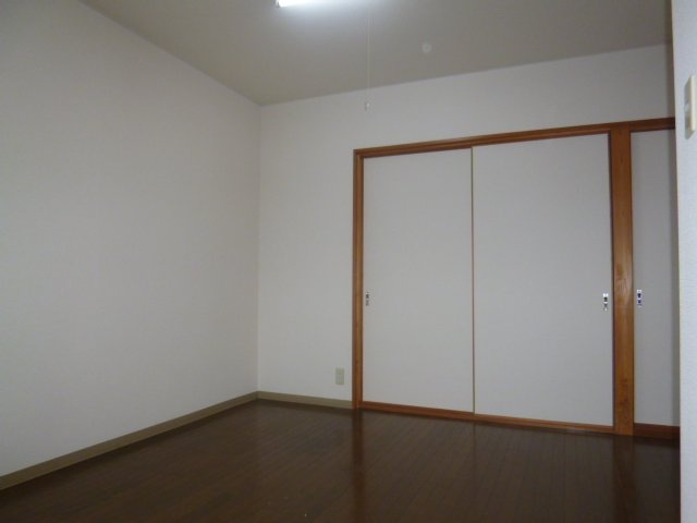 フレッシュハイツの居間・リビング