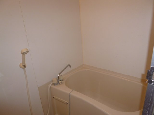 フレッシュハイツの浴室