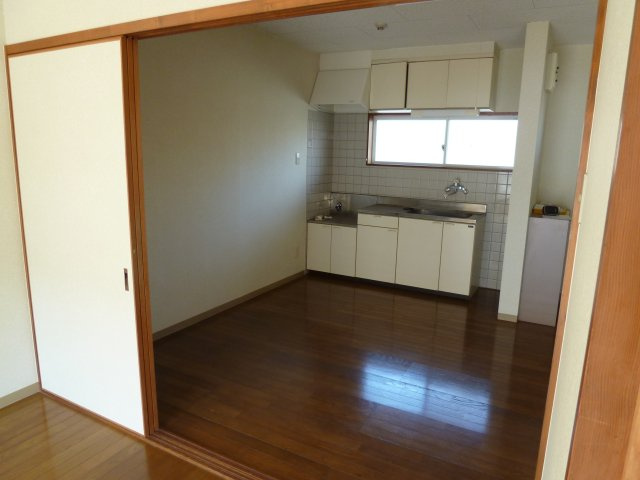 クリーンハイツA棟の居間・リビング