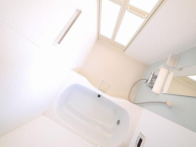 グランディール玄兎の浴室|お風呂です