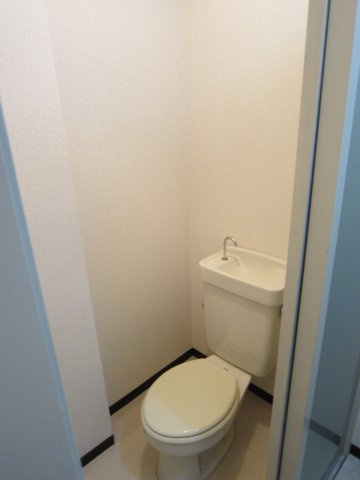オリーブマンションのトイレ