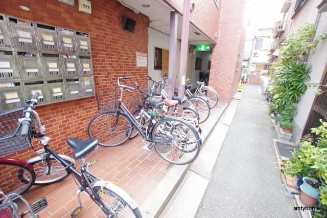 花ハイツ　仲介手数料無料の駐車場