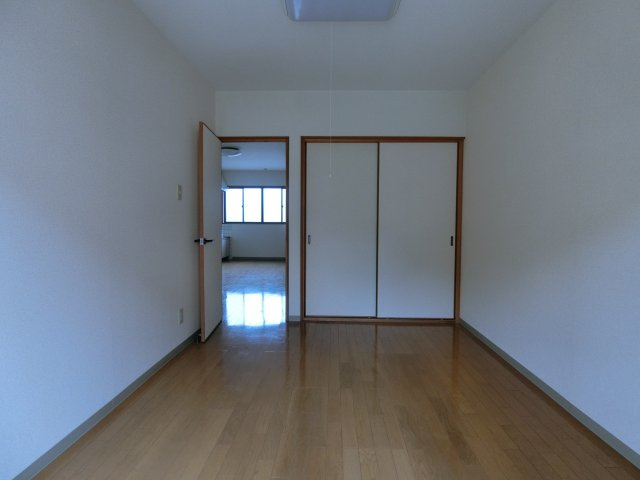 マチルドの洋室