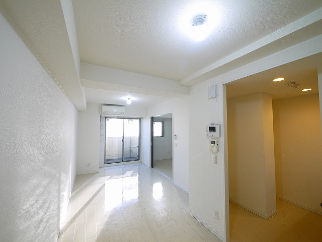 アンジュ高天の居間・リビング|使いやすいリビングです