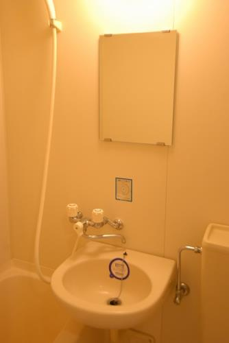 清城ハイツの洗面所