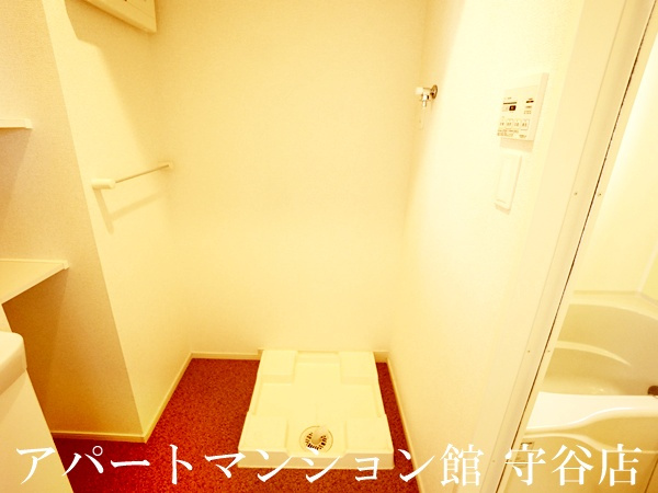 ジュナス　リーブのその他