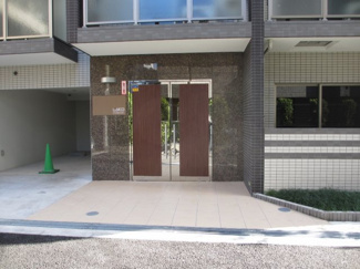 【エントランス】