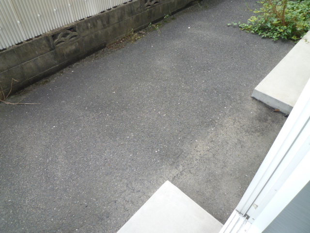 フレグランス大島Ａの庭