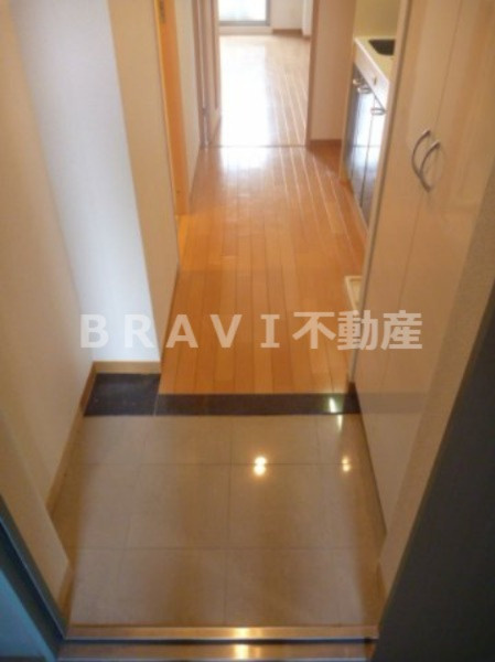 エスリード北浜　BRAVI不動産の玄関